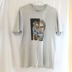 COPY - Zara Graphic T-shirt